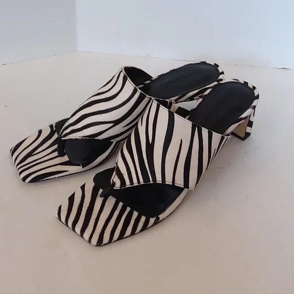 Villa Rouge zibra print calf fur white black square toe sandals - Picture 2 of 12